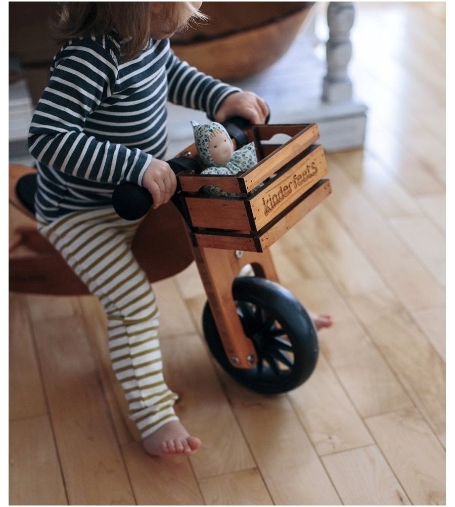 Kinderfeets crate 2025