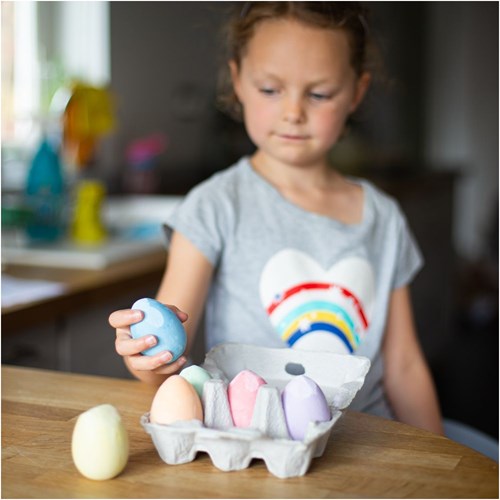 BigJigs pavement chalk eggs set - 6 colourful chalk eggs for outdoor fun-3