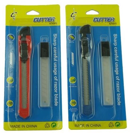 ARO houseware utility knife 9mm retractable with spare blades red