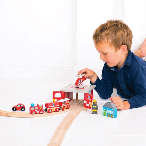 Bigjigs wooden train set fire station with helicopter landing pad-3