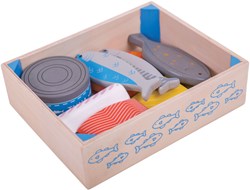 BigJigs wooden toy crate with fish - play kitchen accessory