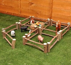 Cosy Giant Rustic Fences 12 Pk - 31009