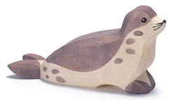 Ostheimer wooden seal play figure bent head lifelike