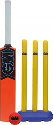 Gunn and Moore cricket set Striker - perfect for kids aged 8-11 years