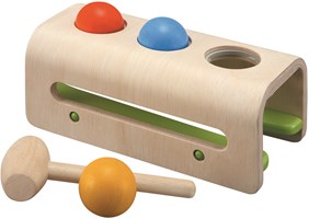 Pounding bench for toddlers