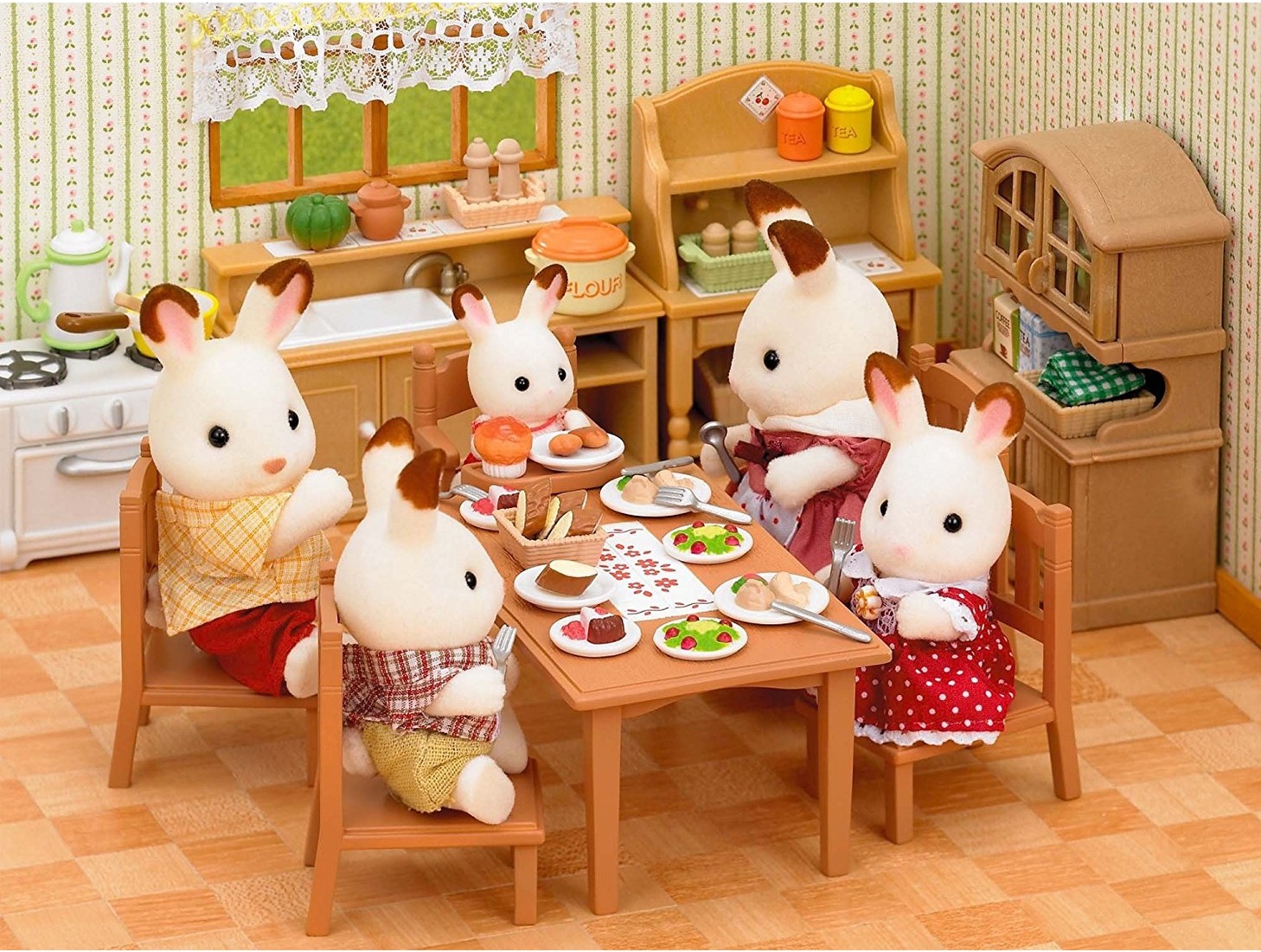 Sylvanian Families Family Table and Chairs 4506