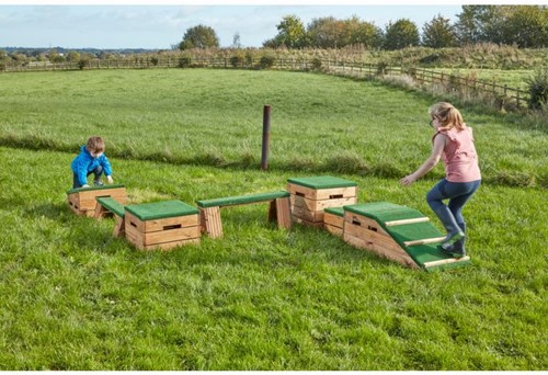 Cosy Move & Make Meadow Course Complete Set - 54705