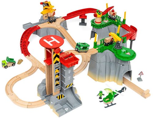 Brio Cargo Mountain Set - wooden train set with mountain and crane-3