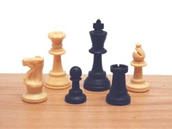HOT Games chess pieces plastic 77 mm black-white Staunton in bag