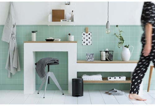 Brabantia pedal bin waste bin 3 litre matt black - bathroom trash can-2