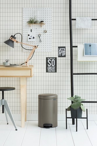 Brabantia pedal bin Newicon 12L platinum kitchen waste bin-2