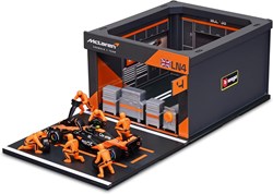 Bburago F1 McLaren MCL38 2024 Diorama Norris 1:43 Toy Car