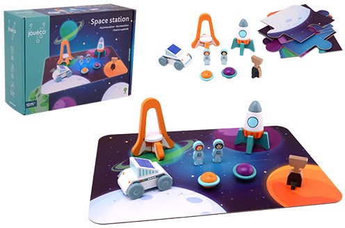 Jouéco wooden space station playset - educational space toy