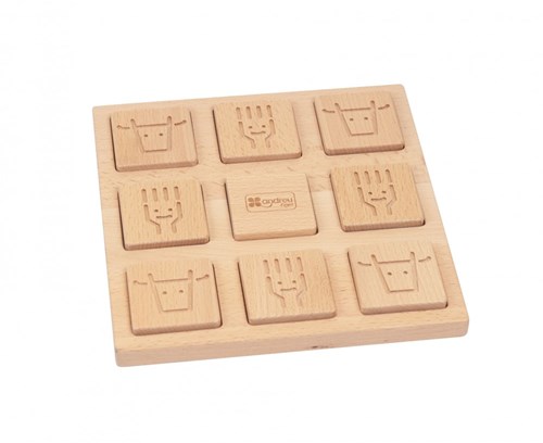 Andreu Toys educational game Tic Tac Toe cardboard
