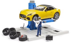 Bruder toy Car Service Center with Roadster - car playset