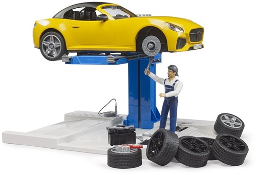 Bruder toy Car Service Center with Roadster - car playset-3