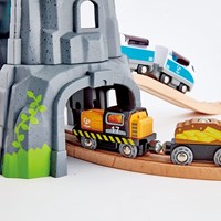 Hape train track tunnel with light and sound - wooden toy-3