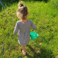 BigJigs silicone toy bucket - eggshell green sandpit beach-3