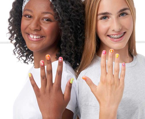 FAB LAB GLOW IN THE DARK NAIL ART-2