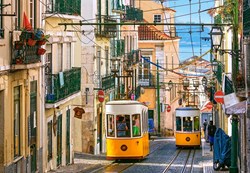 Castorland puzzle Lisbon Trams Portugal - 1000 pieces jigsaw puzzle
