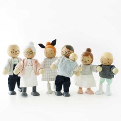 Le Toy Van My Doll Family NEW LOOK