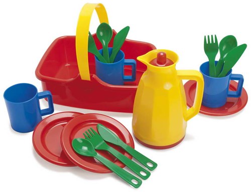 Dantoy picnic set plastic picnic basket 18-piece for kids