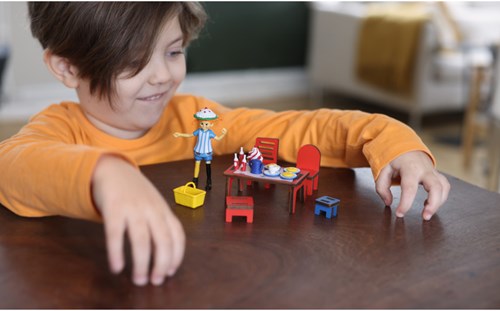 Kinderboeken Pippi Longstocking wooden furniture set dollhouse accessories-3