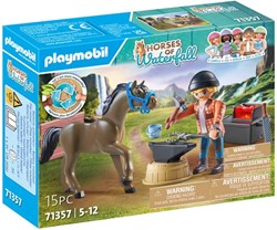 Playmobil horse toy Farrier Ben and Achilles - World of Horses