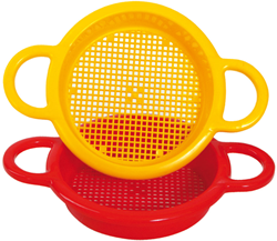 Gowi sand sieve colourful outdoor toy for sandbox and beach