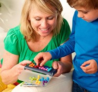 Smart Games IQ Fit Display - Puzzle Game with 120 Challenges and 10 Extra Online-3