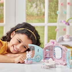 Sylvanian Families dressing room playset - princess carriage & accessories