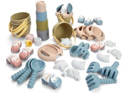 Dantoy BIOplastic toy playset 43 pieces sustainable and educational